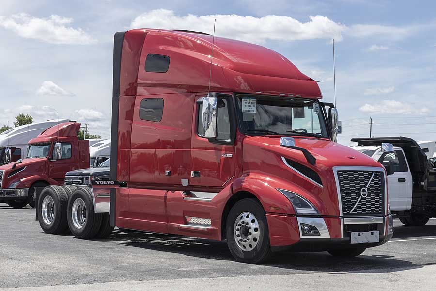 What is the Best Semi Truck to Buy