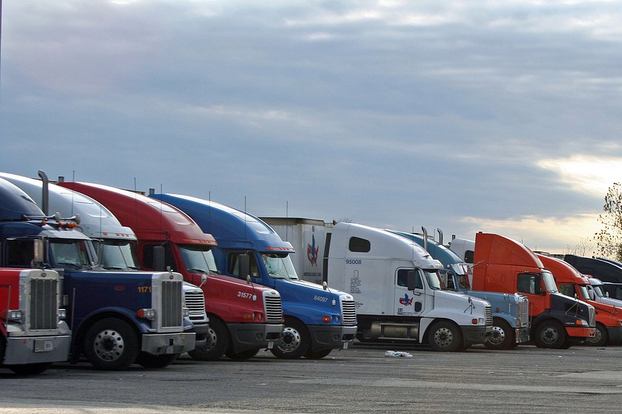 Sell My Commercial Truck: Get Cash Fast with Kelly Truck Buyers